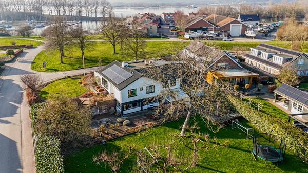 Te koop: Kerkstraat 156, 6987 AG Giesbeek